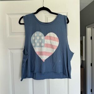 WILDFOX SIZE M Heart Graphic Women's Top